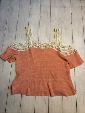 Hollister Peach Knit Cold-Shoulder Crop Top with Ivory Crochet